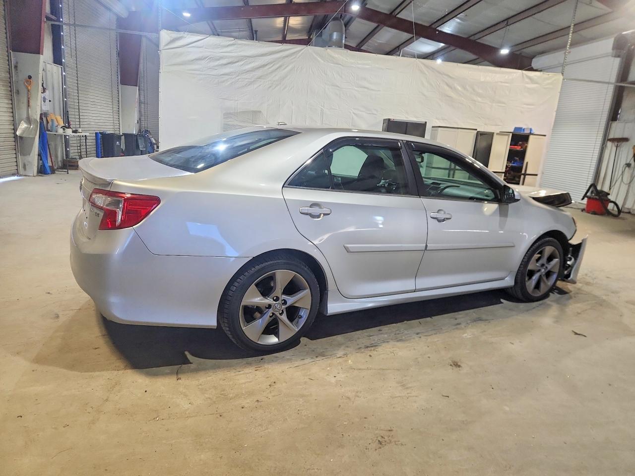 Toyota Camry Se V6