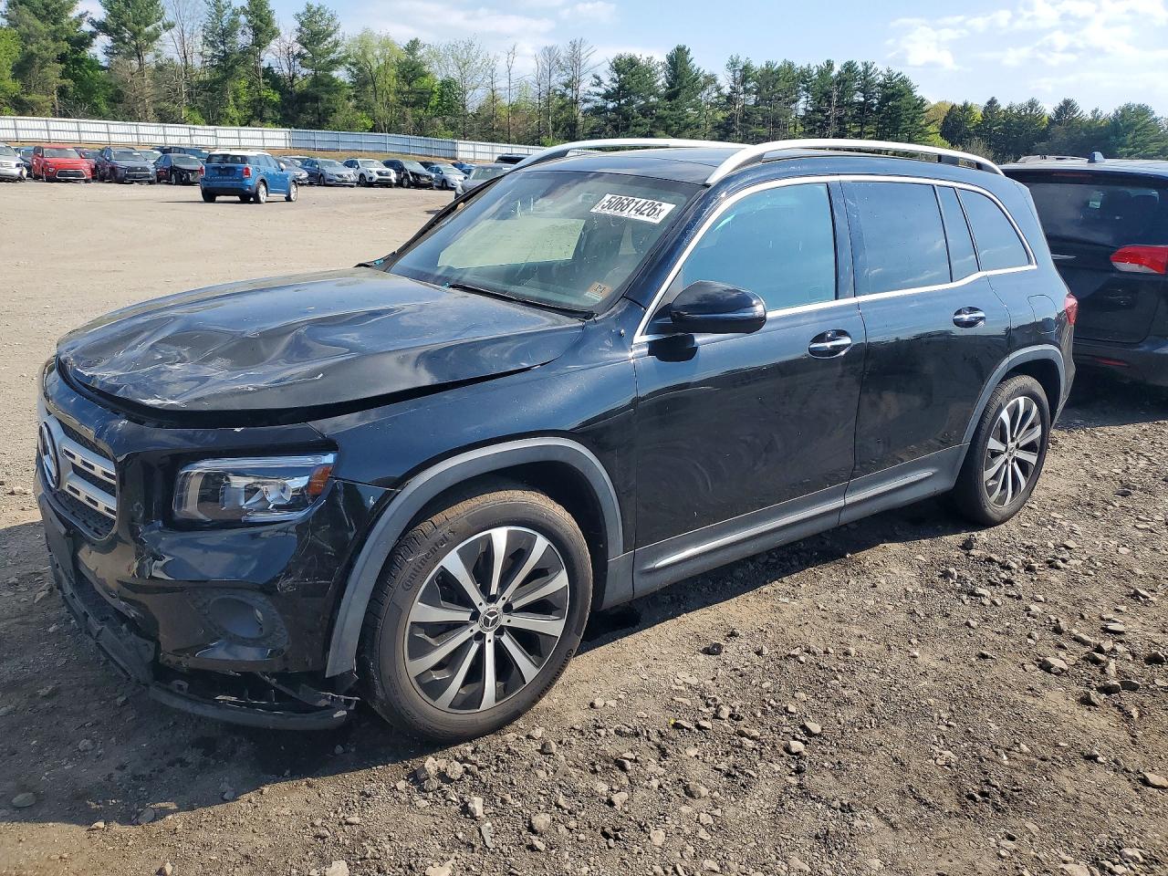 Salvage Mercedes-Benz GLB Image