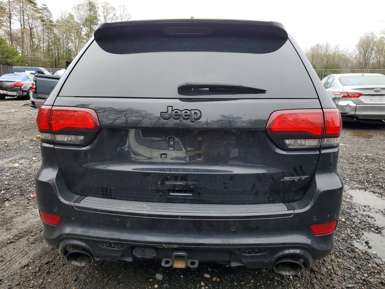 Jeep Grand Cherokee Srt-8