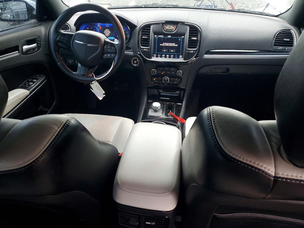 Chrysler 300 S