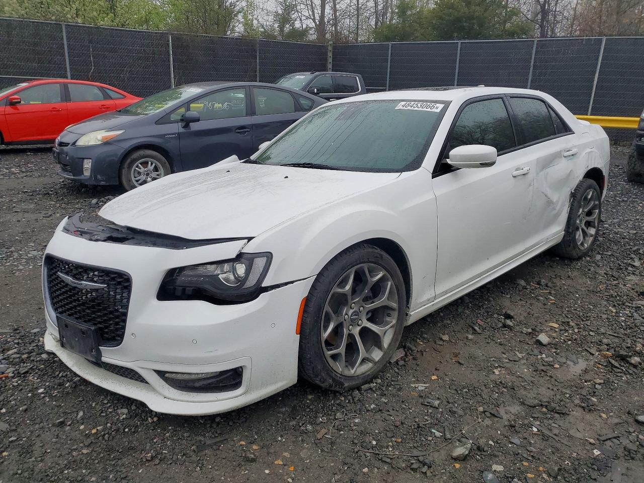 Salvage Chrysler 300 Image