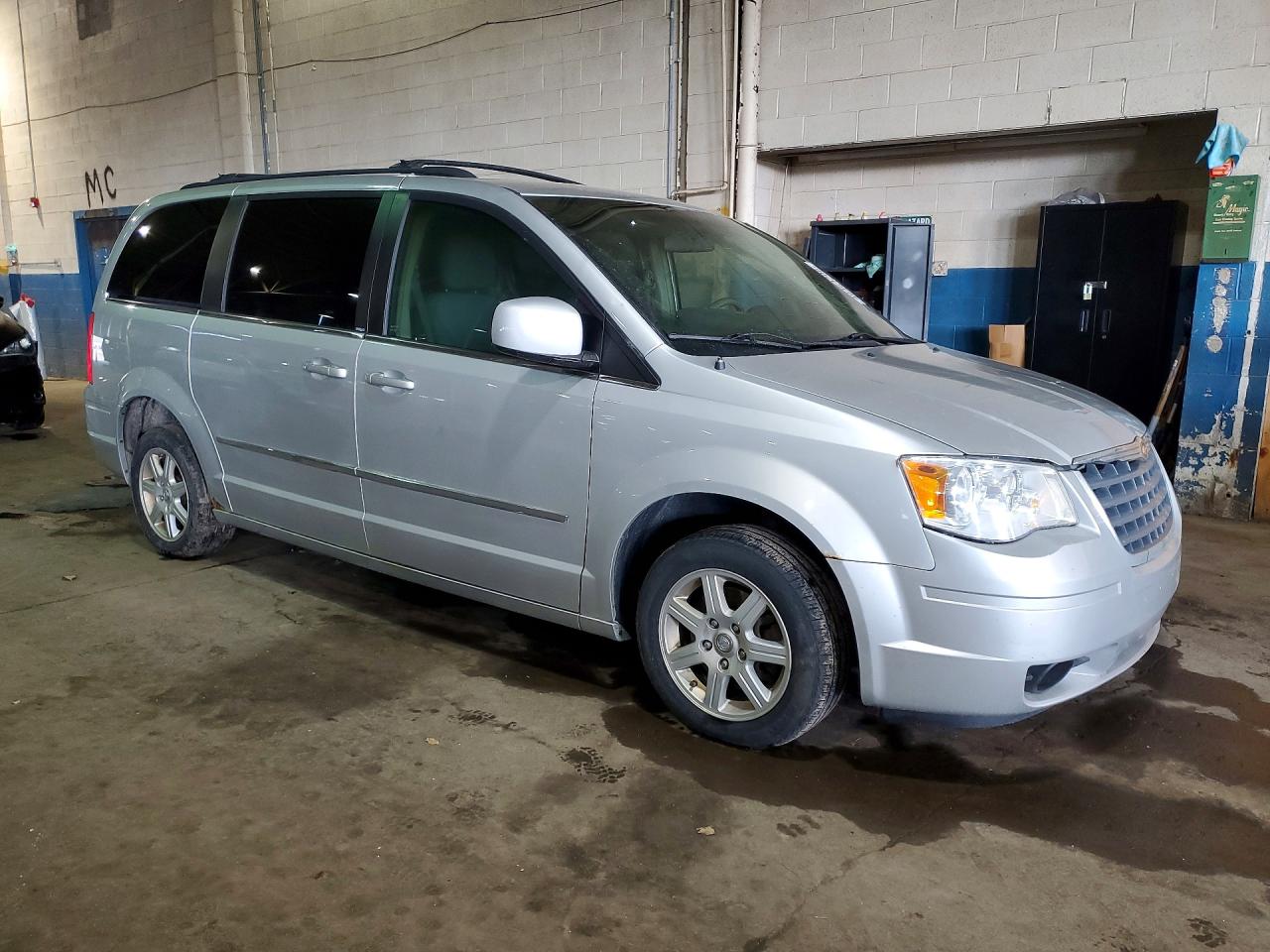 Chrysler Minivan Touring