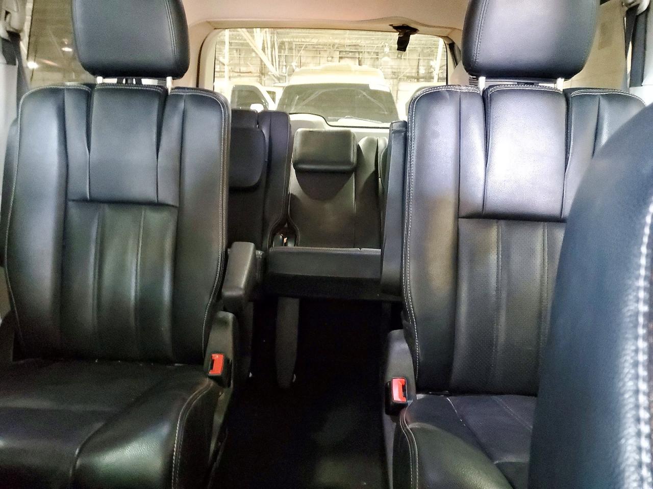 Chrysler Minivan Touring L