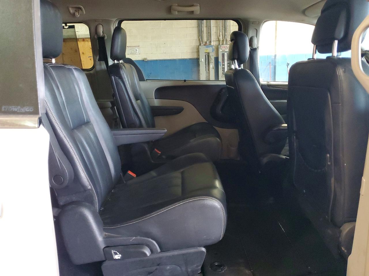 Chrysler Minivan Touring L