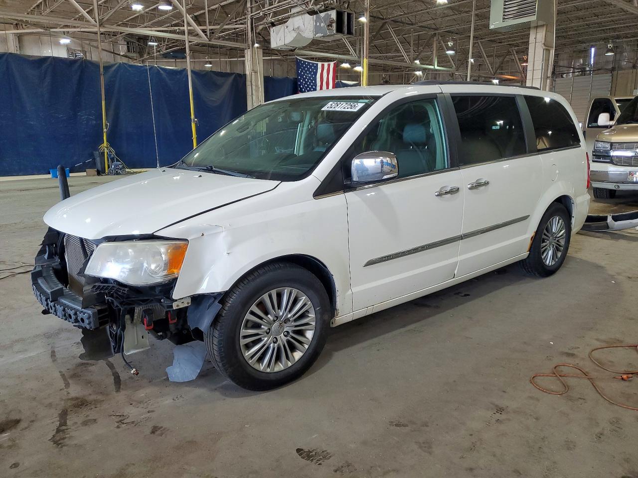 Salvage Chrysler Minivan Image