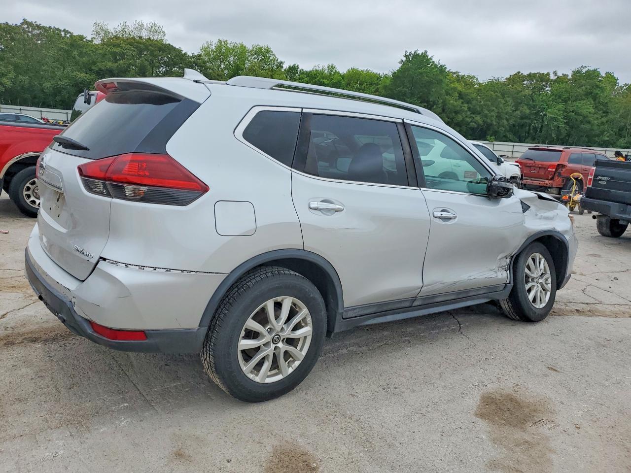 Nissan Rogue Sv