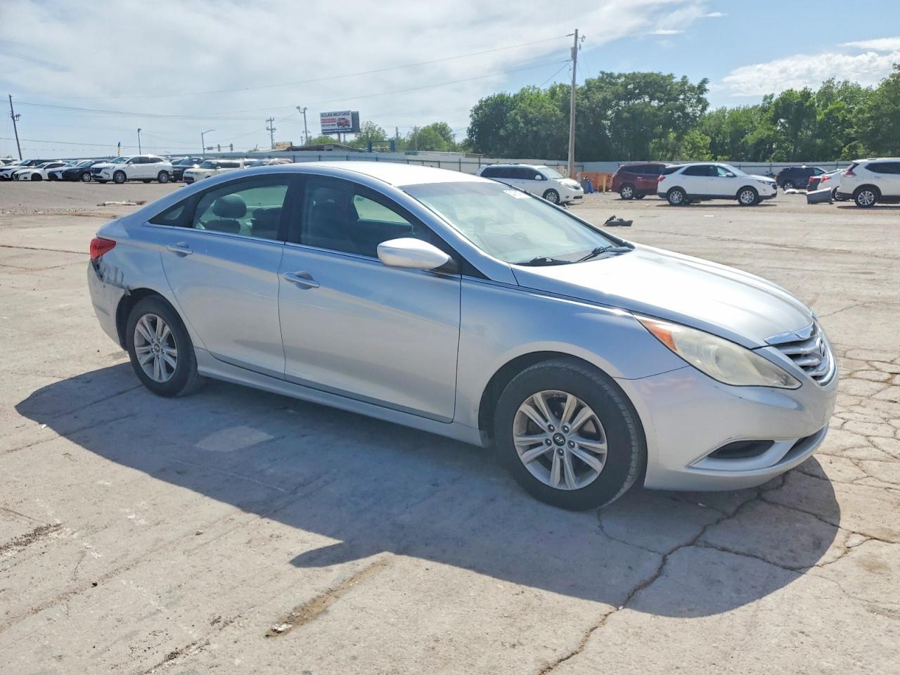 Salvage Hyundai SONATA Image
