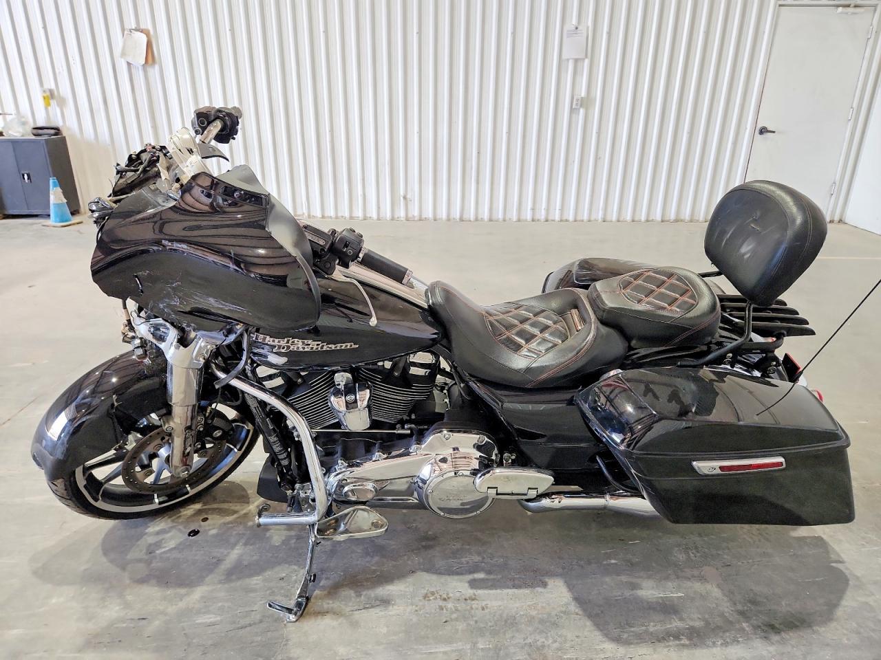 Harley-Davidson Fl