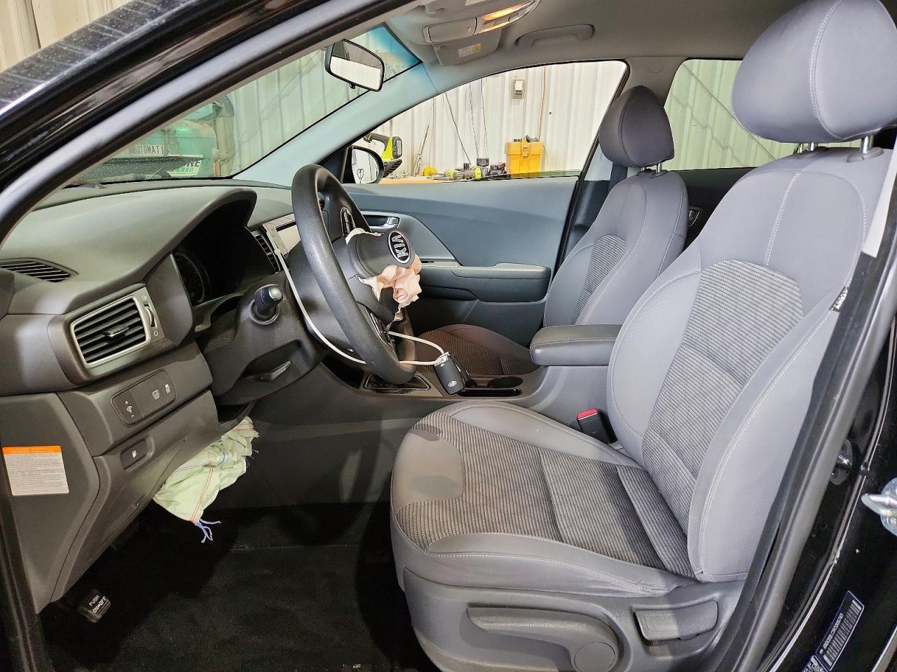 Kia Niro Lx
