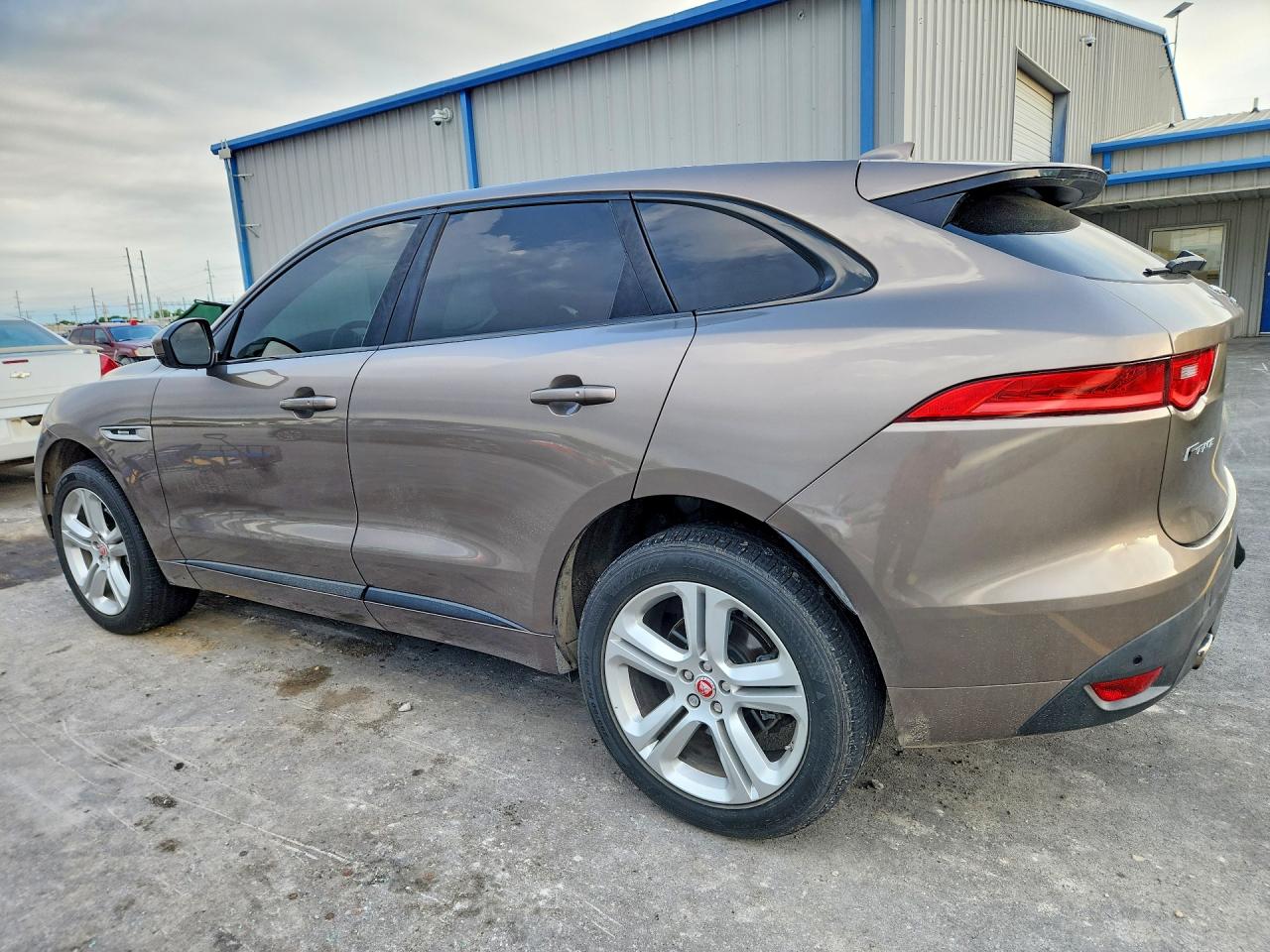 Jaguar F-PACE R - Sport