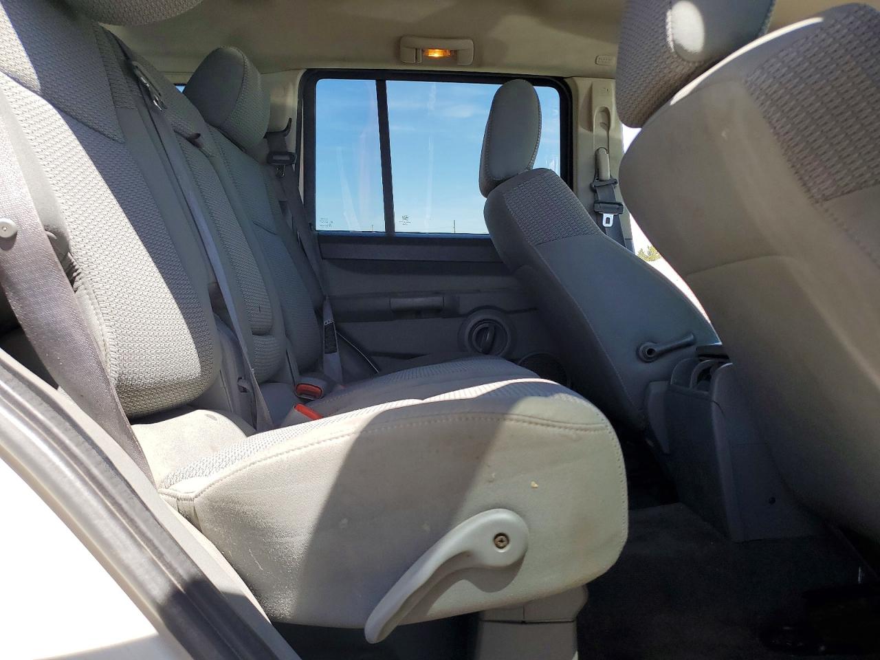 Jeep Commander