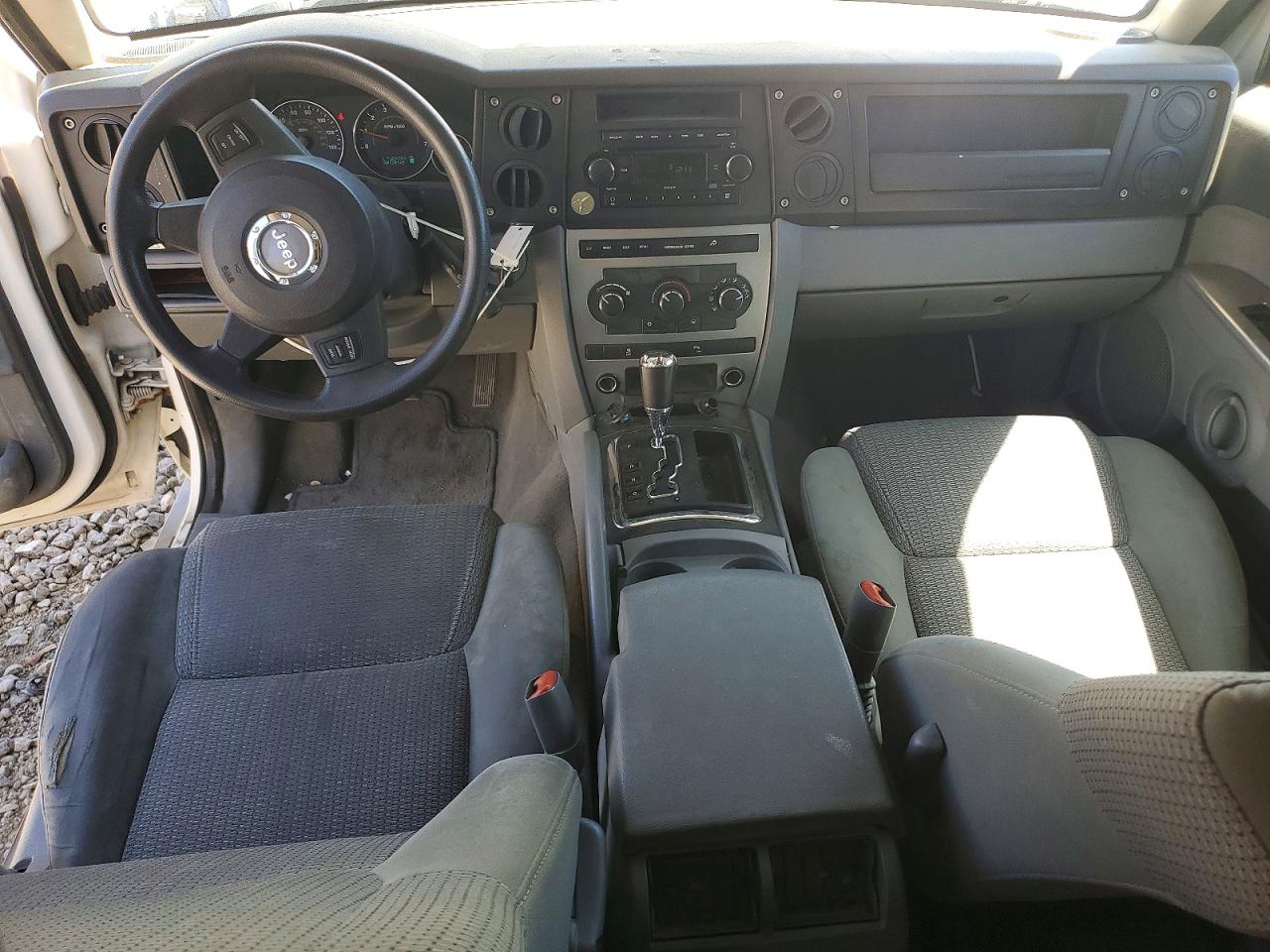 Jeep Commander