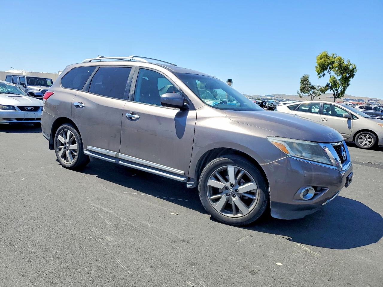 Nissan Pathfinder S