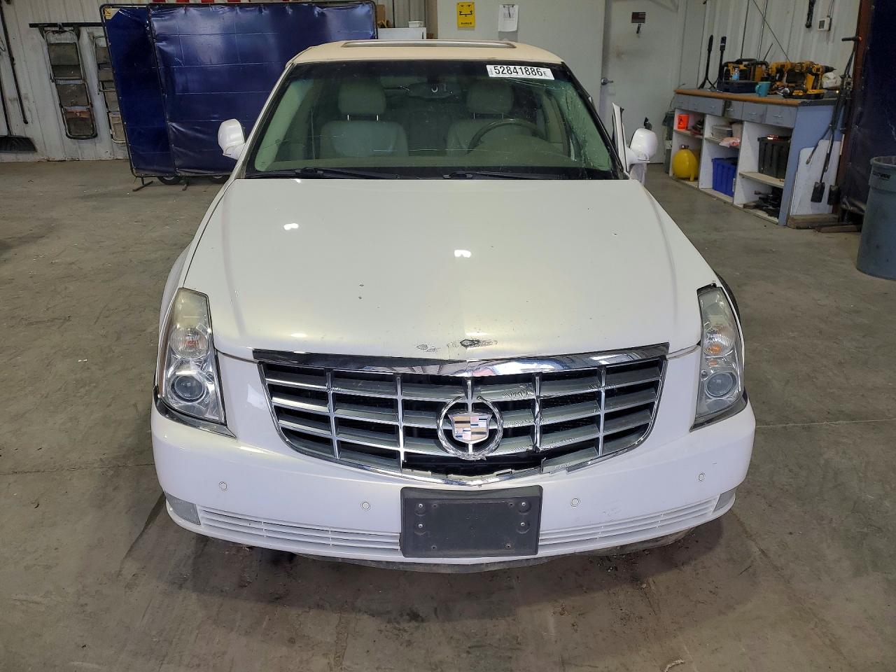 Cadillac DTS