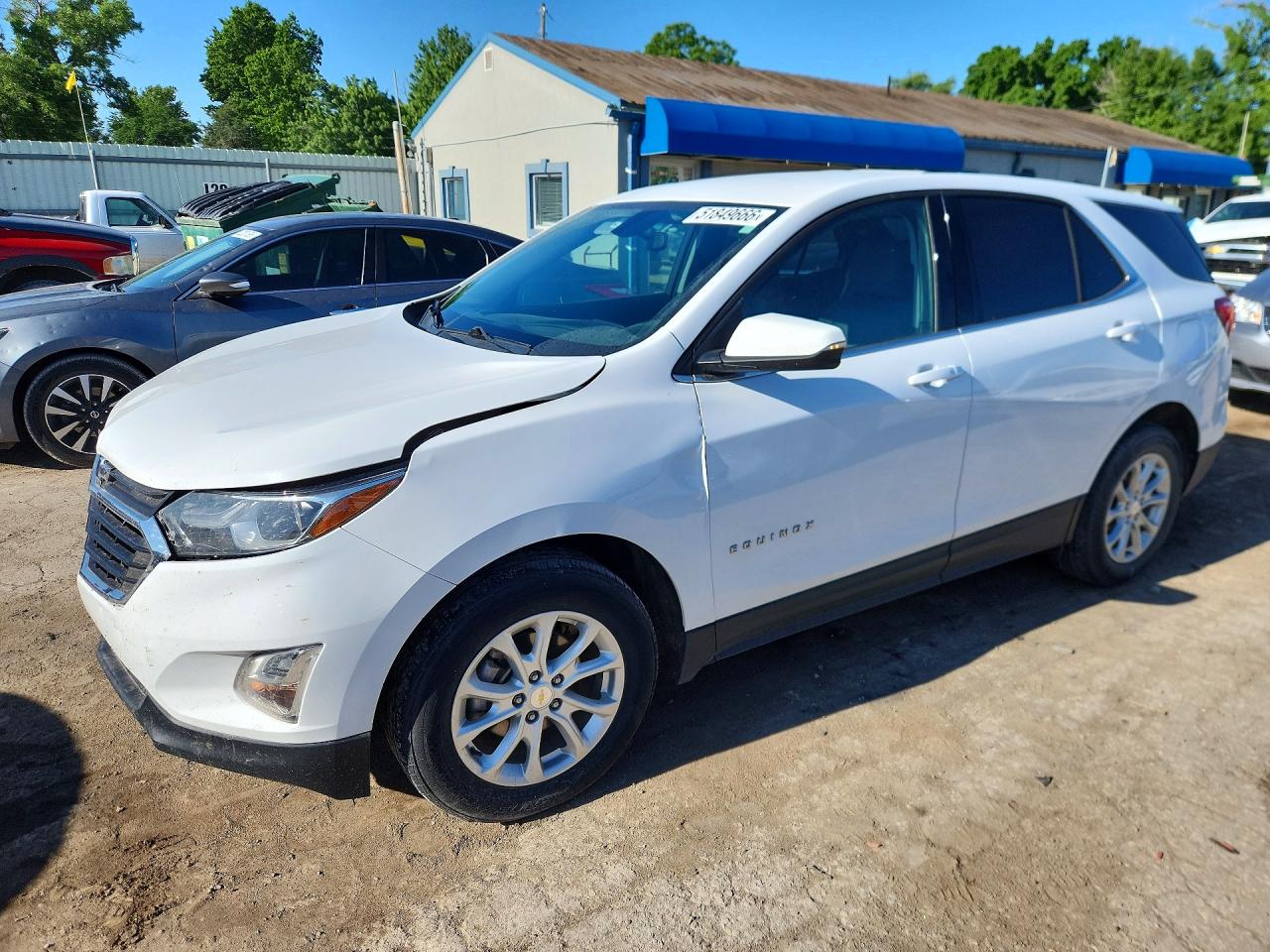 Salvage Chevrolet Equinox Image