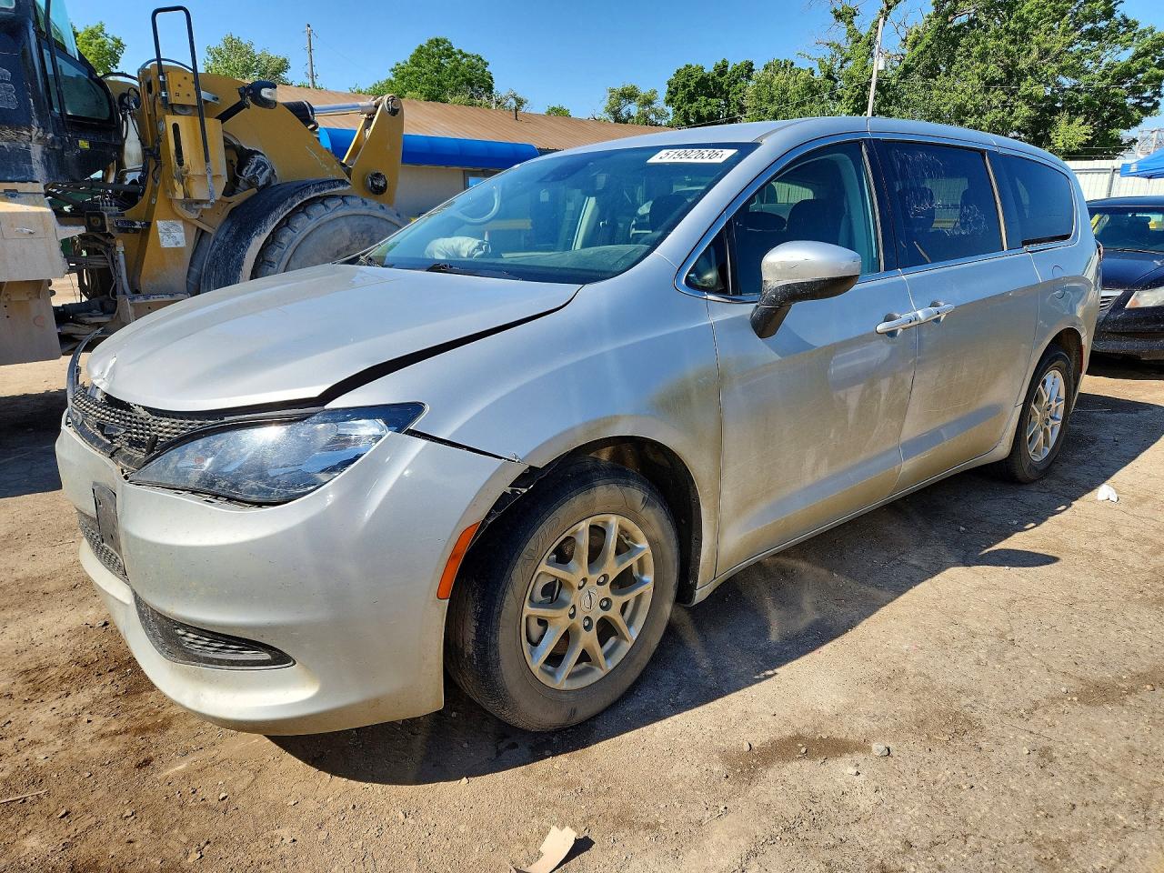 Salvage Chrysler Minivan Image