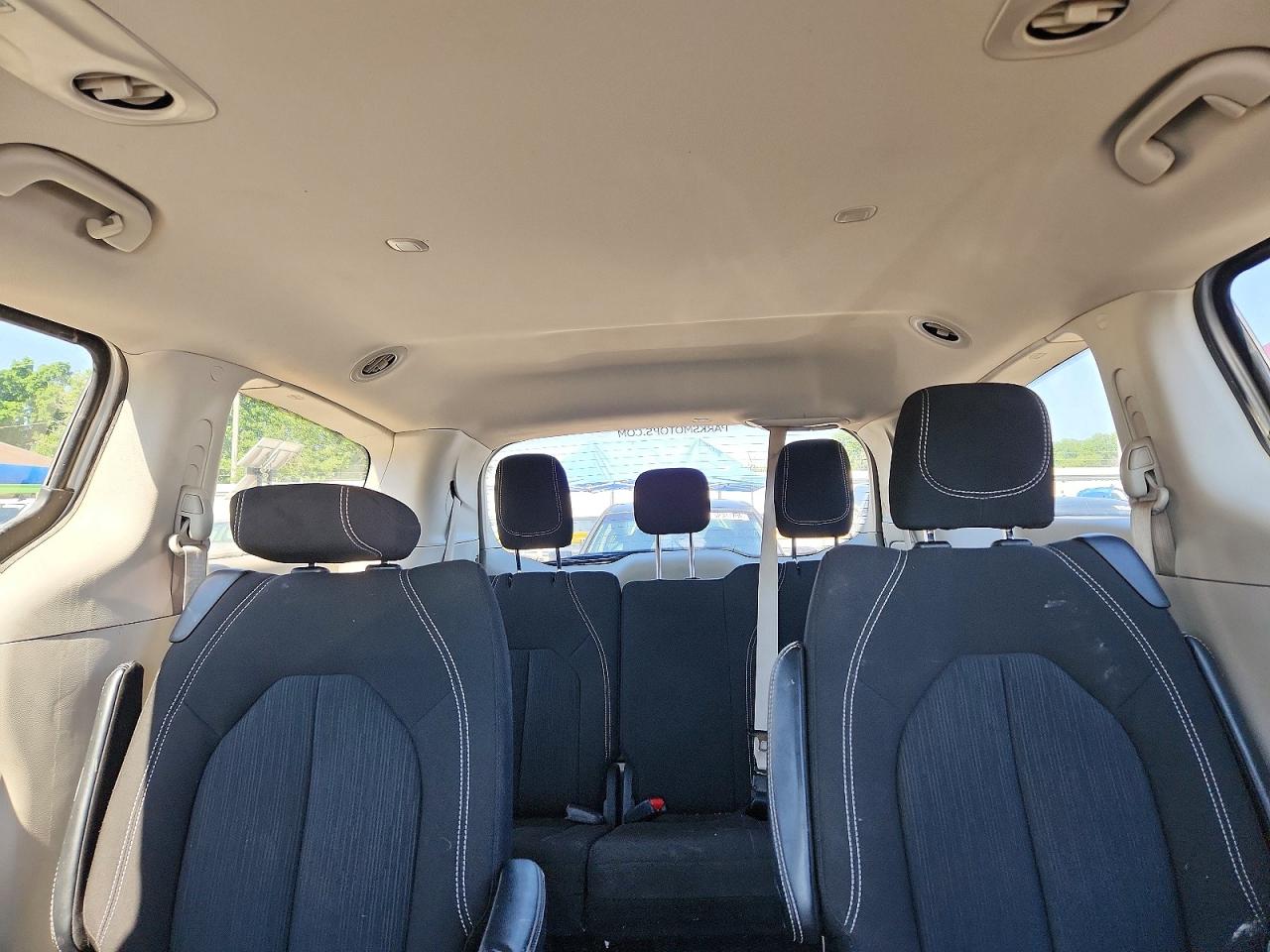 Chrysler Minivan Lx