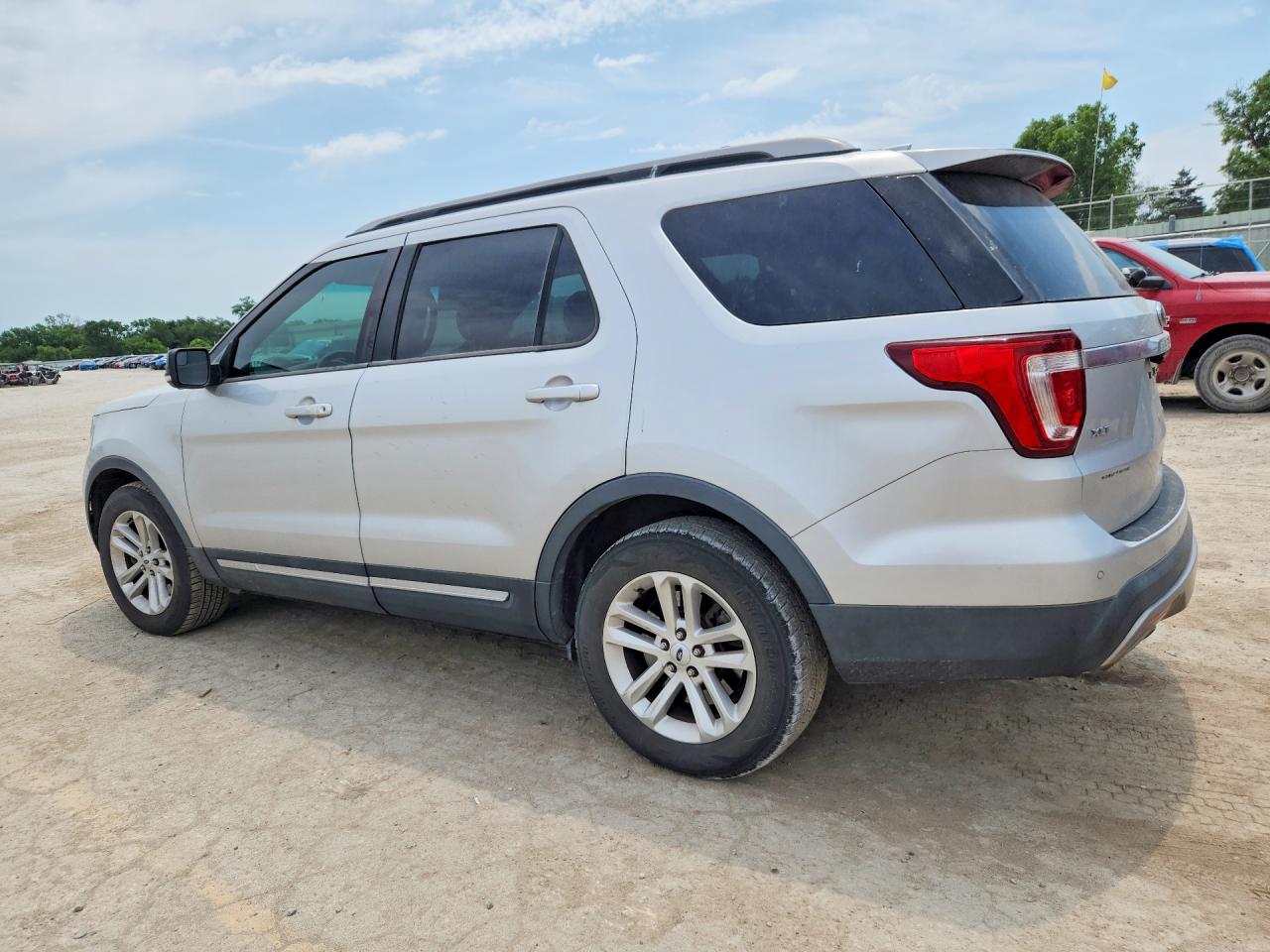 Ford Explorer Xlt