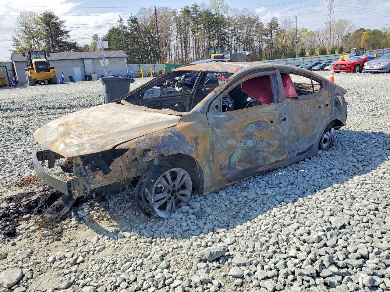 Salvage Hyundai ELANTRA Image