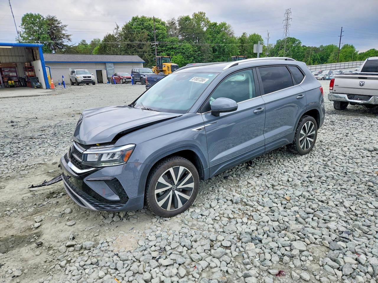 Salvage Volkswagen Taos Image
