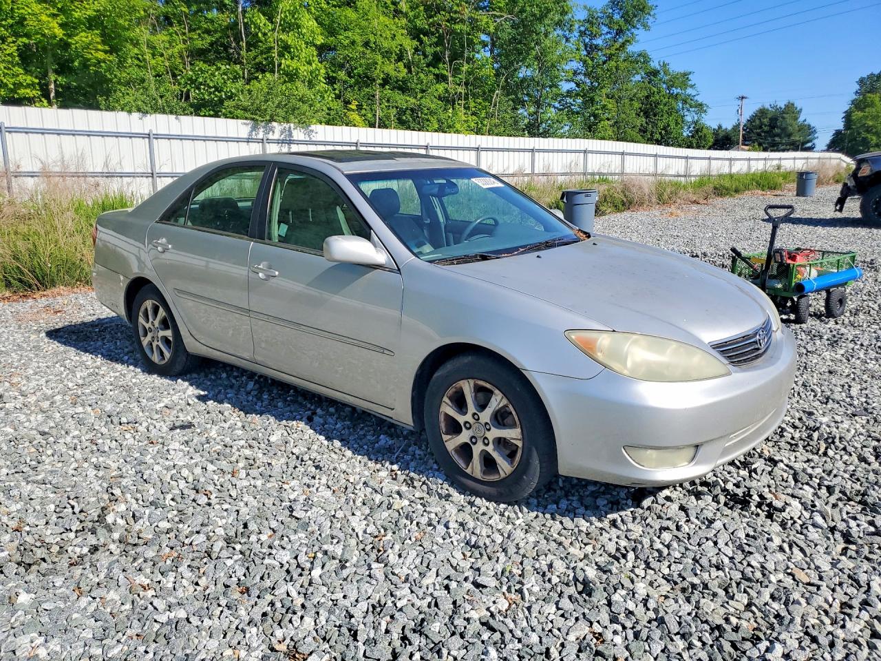 Toyota Camry Xle V6