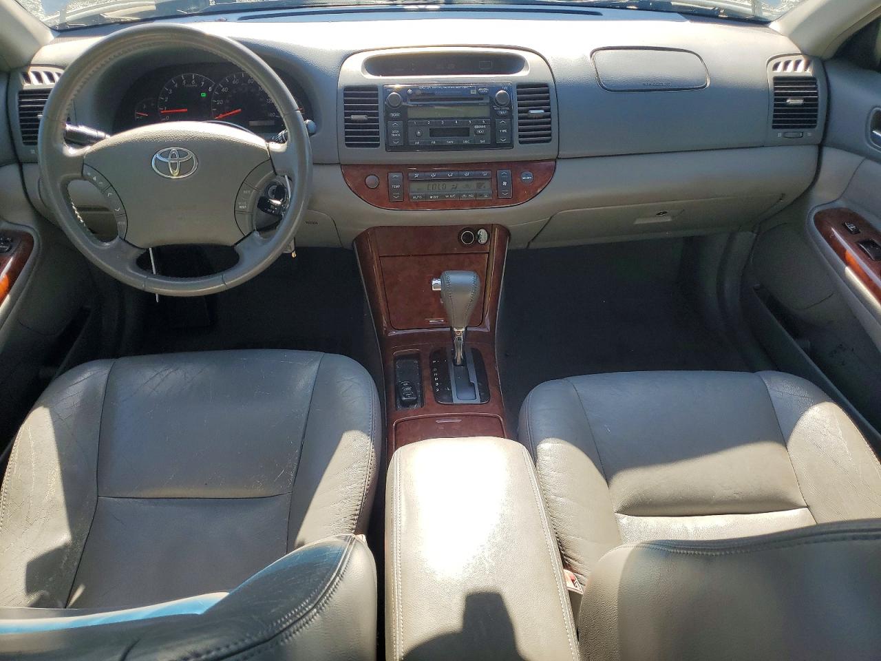 Toyota Camry Xle V6