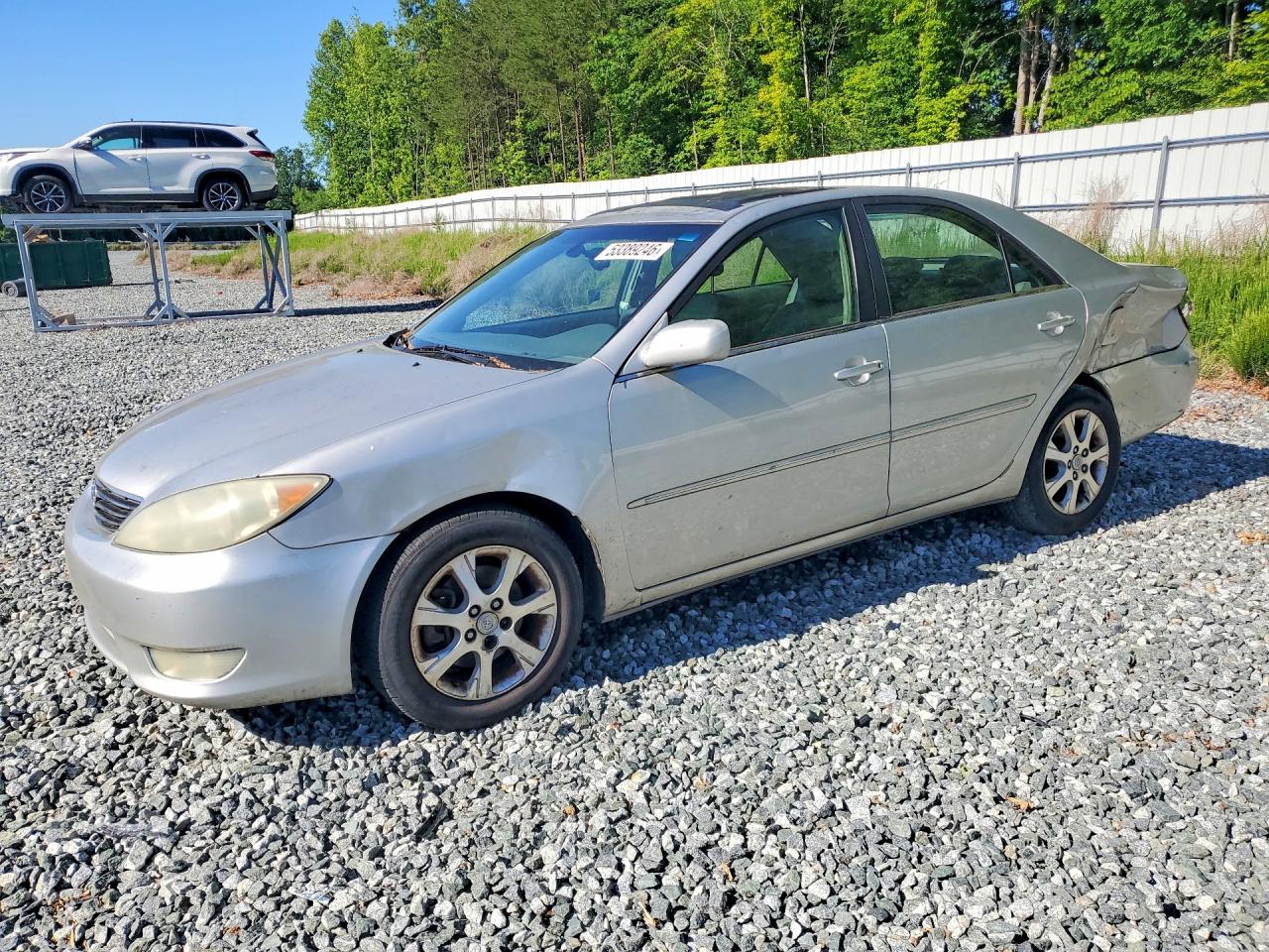 Salvage Toyota Camry Image