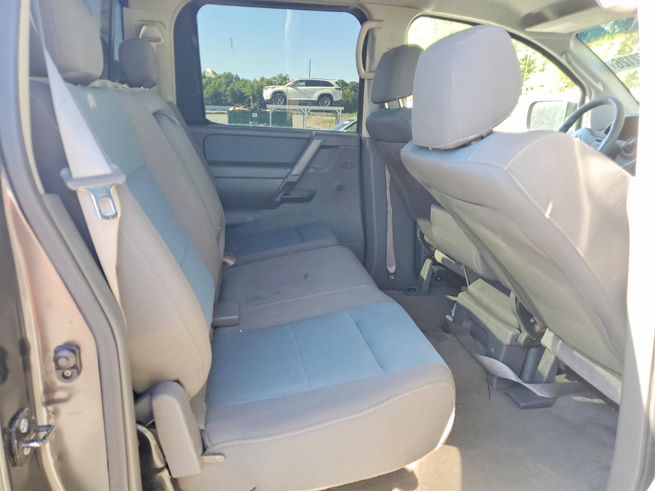 Nissan Titan Xe