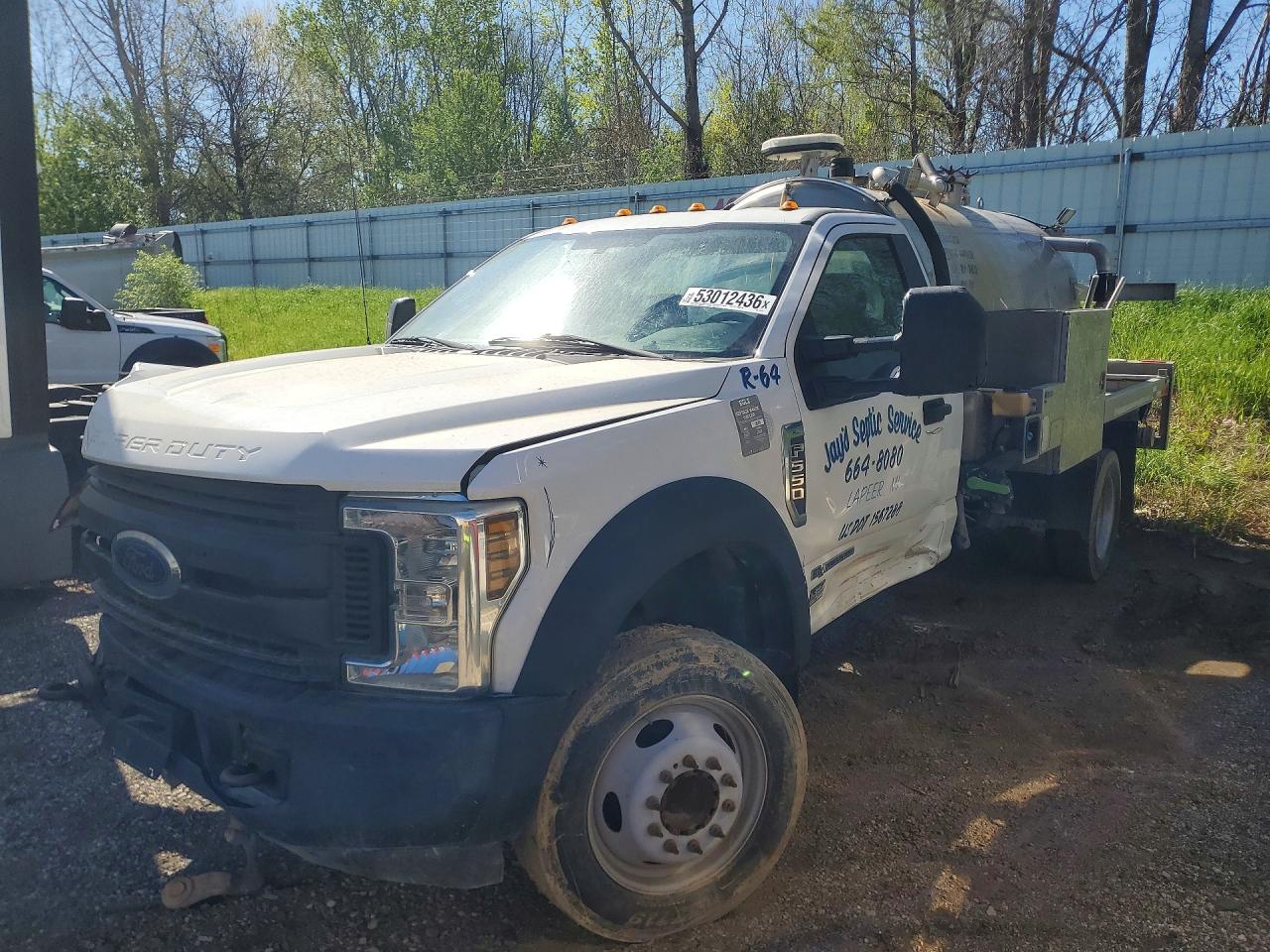 Salvage Ford F-550 Image