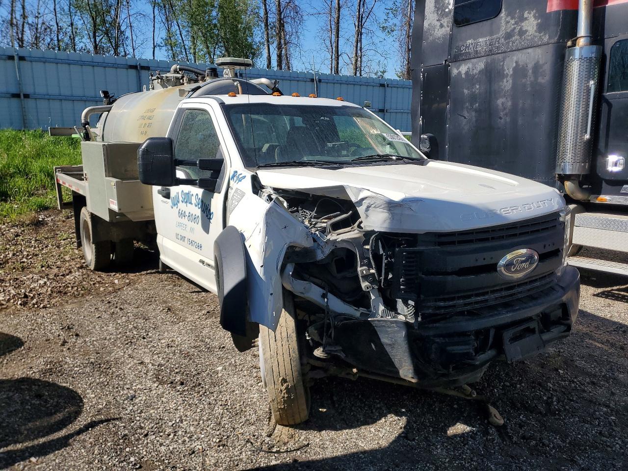 Ford F-550 Super Duty