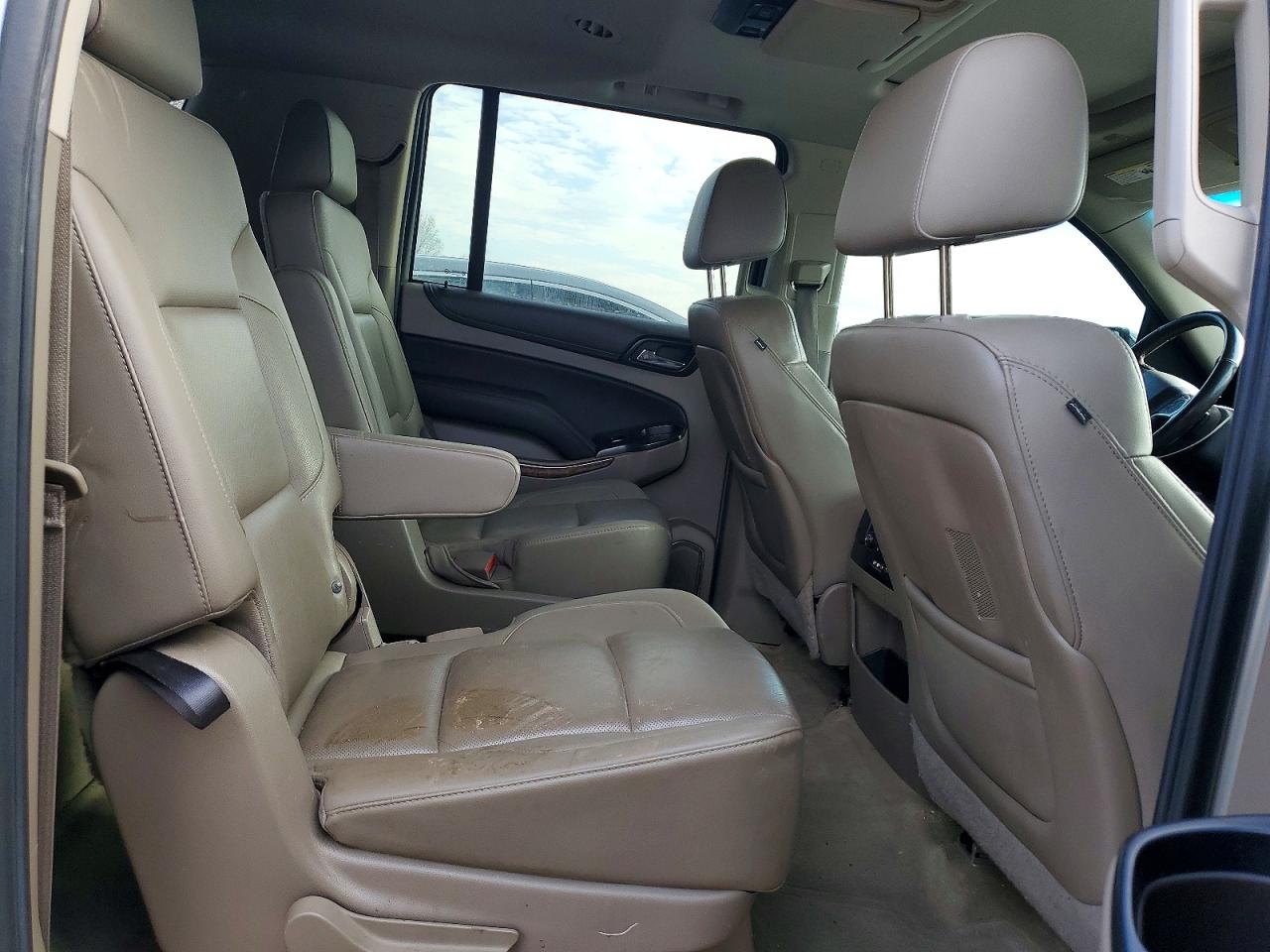 Chevrolet Suburban K1500 Ltz