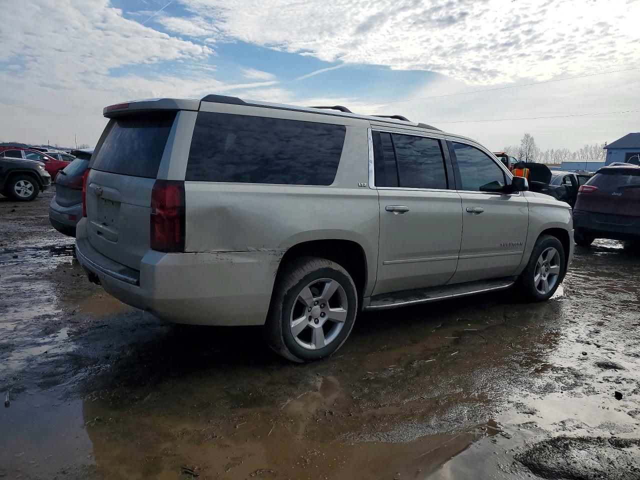 Chevrolet Suburban K1500 Ltz