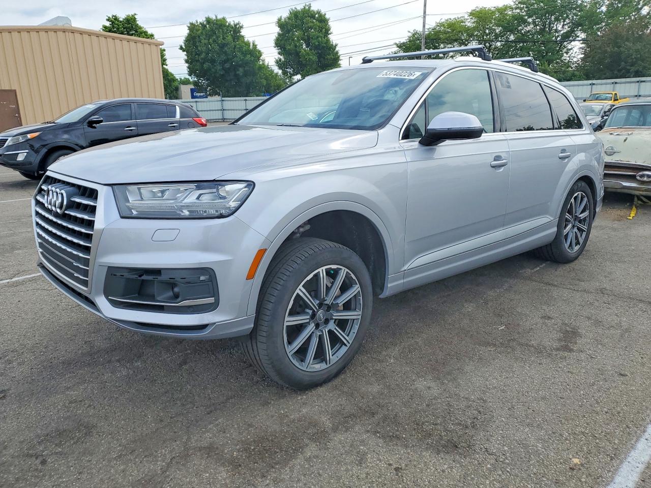 Salvage Audi Q7 Image