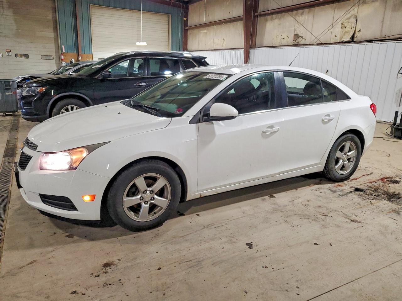 Salvage Chevrolet Cruze Image