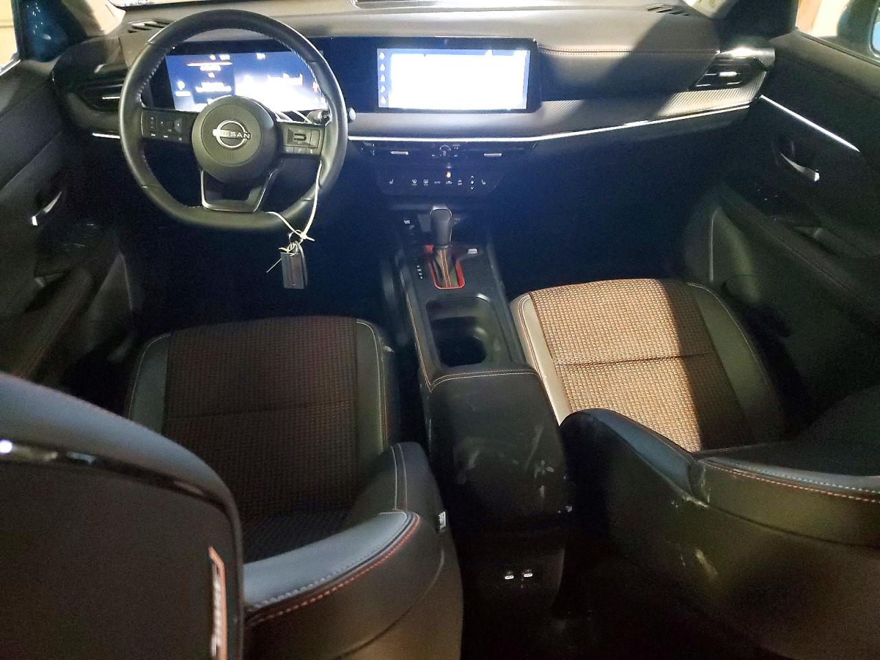 Nissan Kicks Sr
