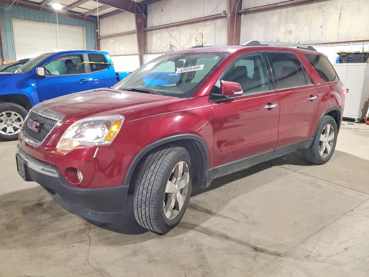 Salvage GMC Acadia Image