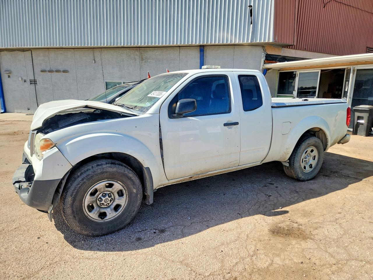 Salvage Nissan Frontier Image