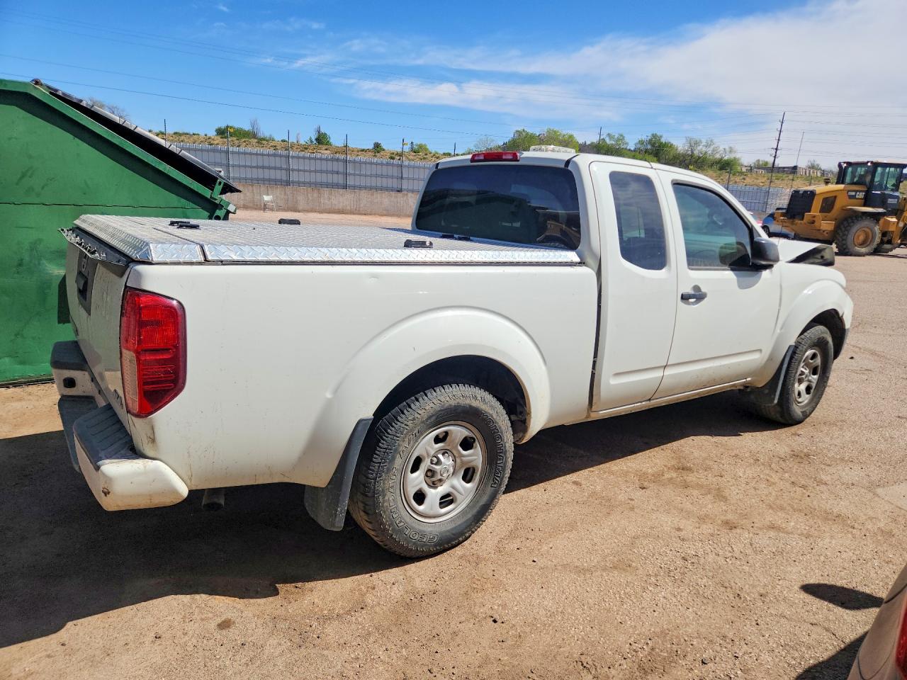Nissan Frontier S