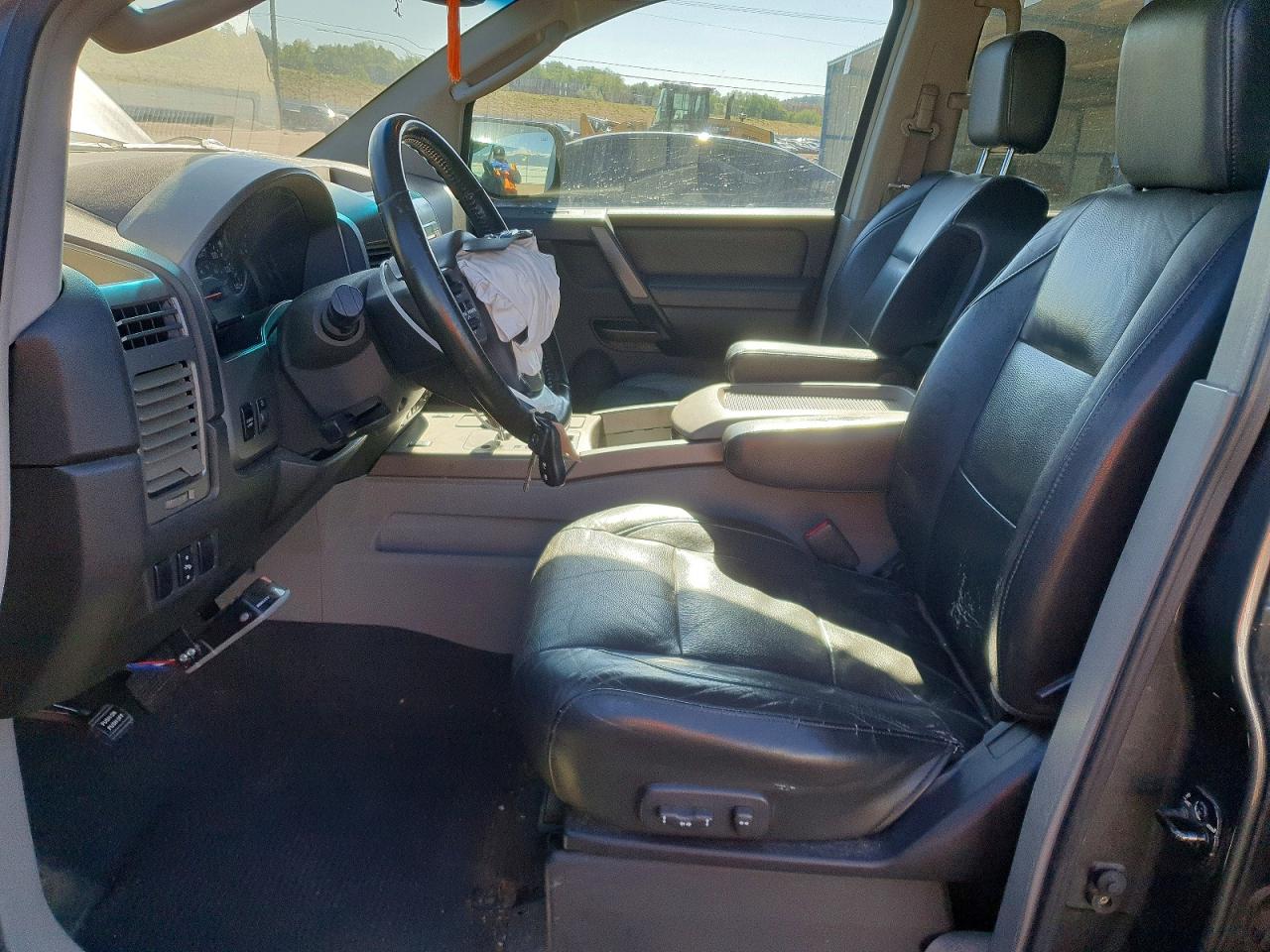 Nissan Titan Xe
