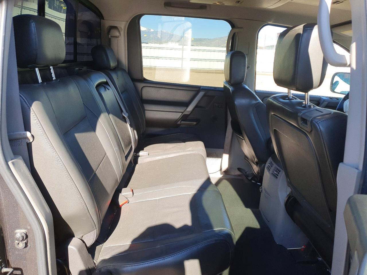 Nissan Titan Xe