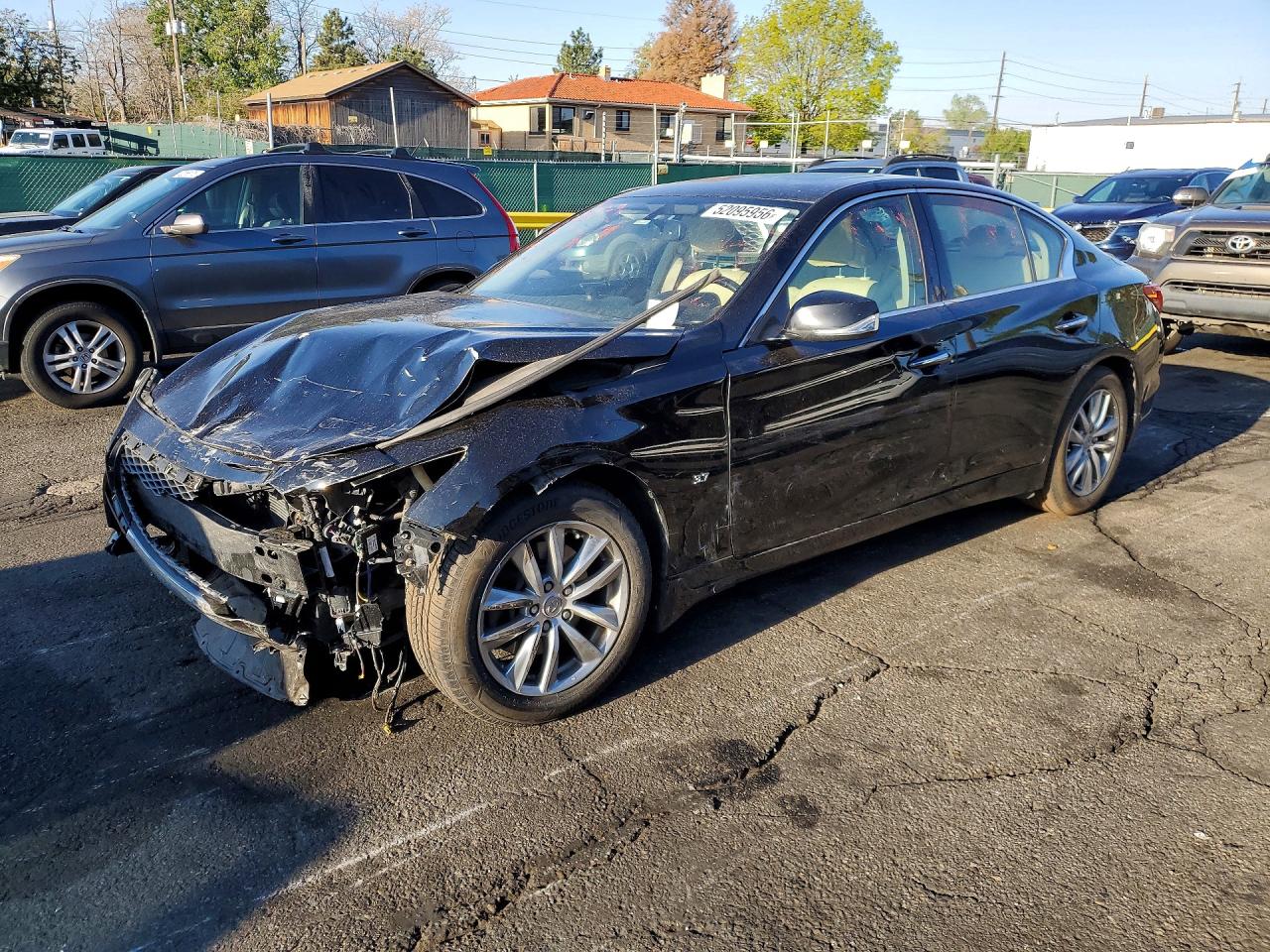 Salvage INFINITI Q50 Image
