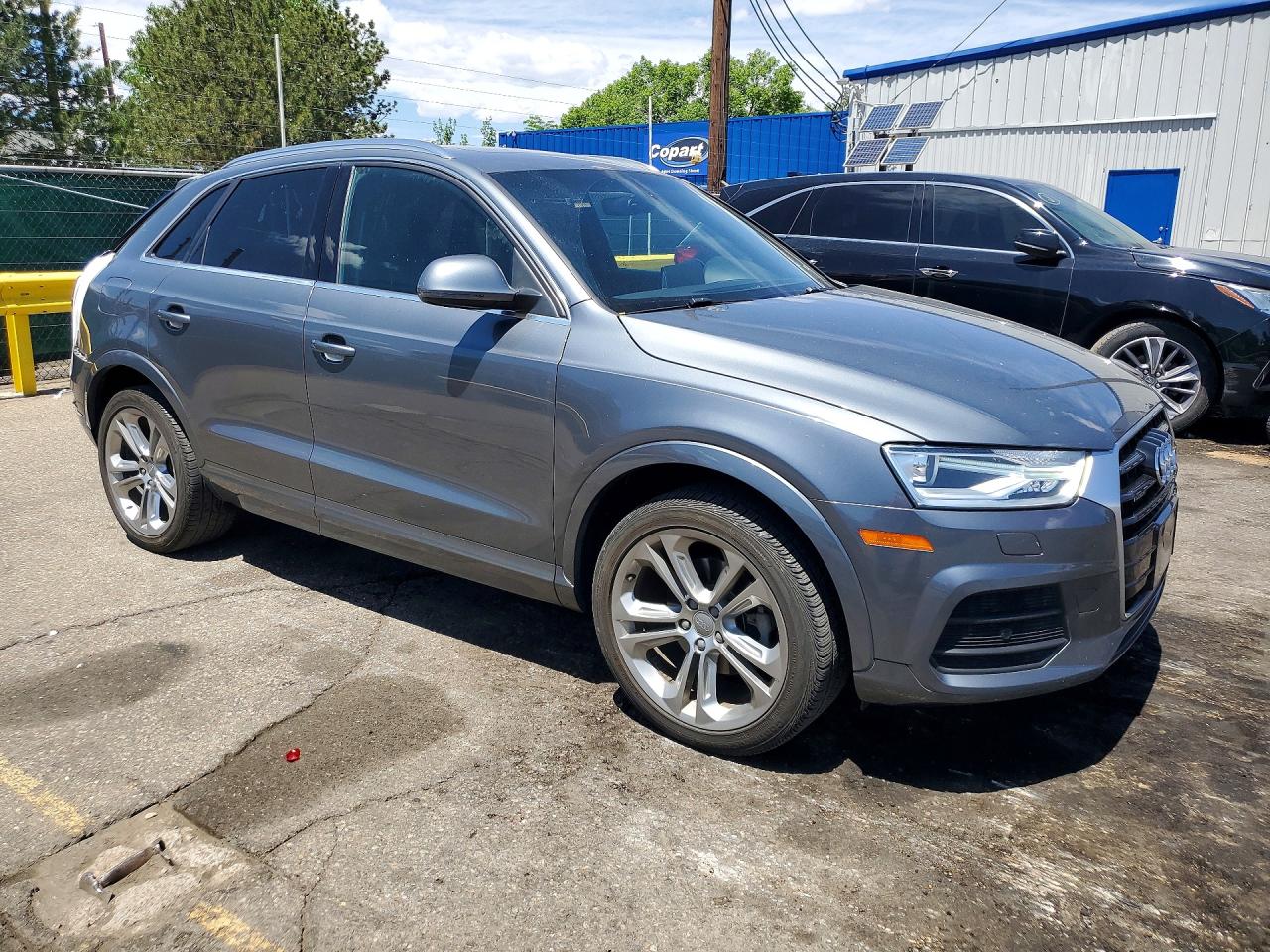 Audi Q3 Premium Plus