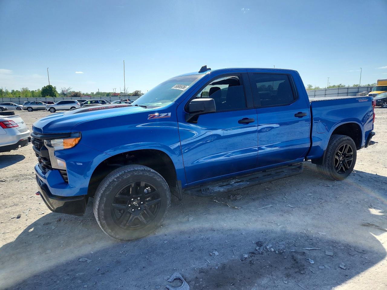 Salvage Chevrolet Silverado Image
