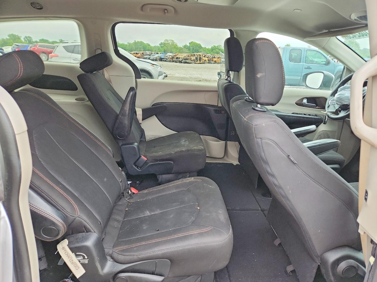 Chrysler Pacifica Touring