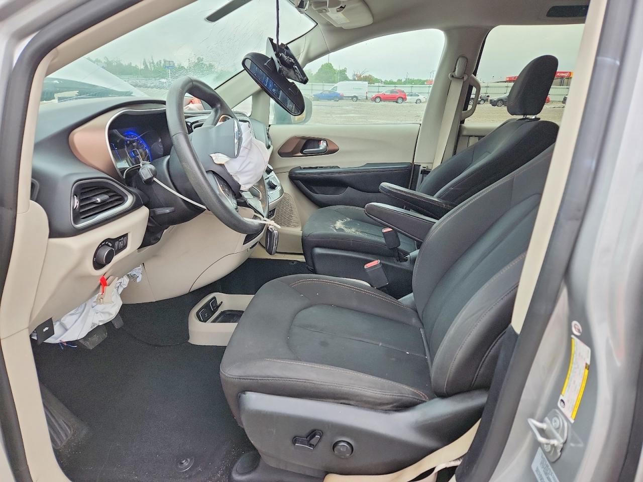 Chrysler Pacifica Touring