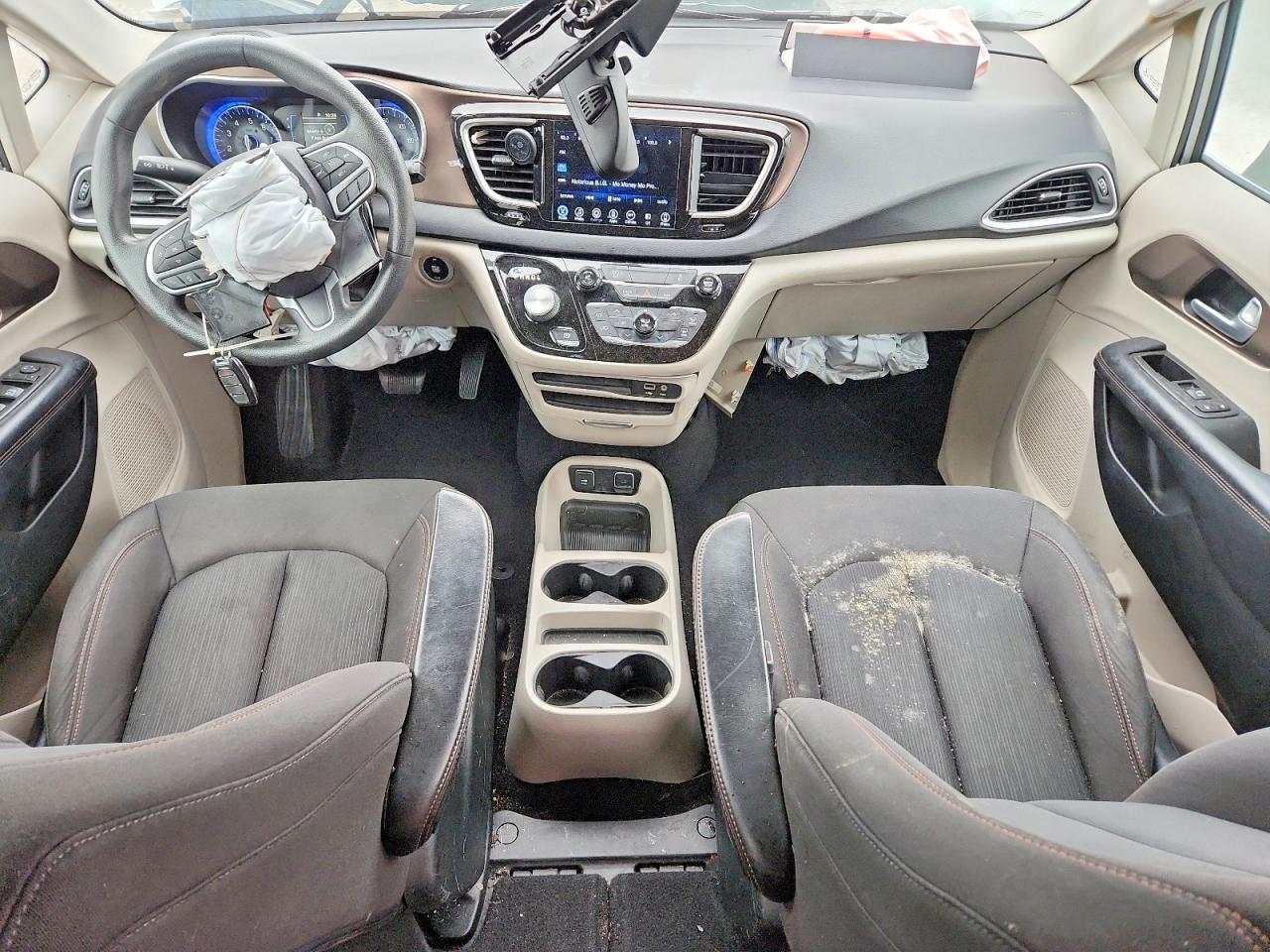 Chrysler Pacifica Touring