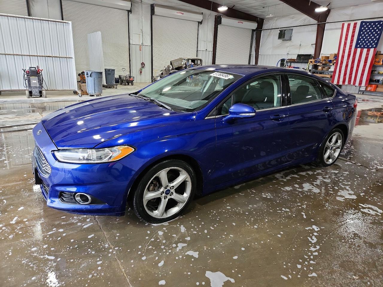 Salvage Ford Fusion Image