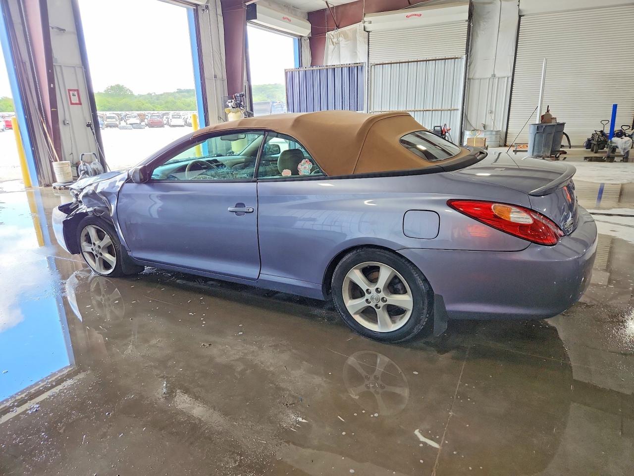 Toyota Camry Sle V6