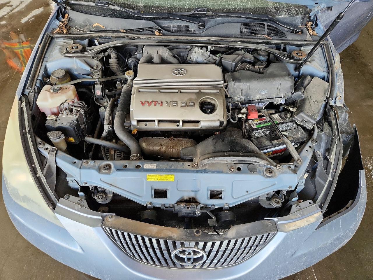 Toyota Camry Sle V6