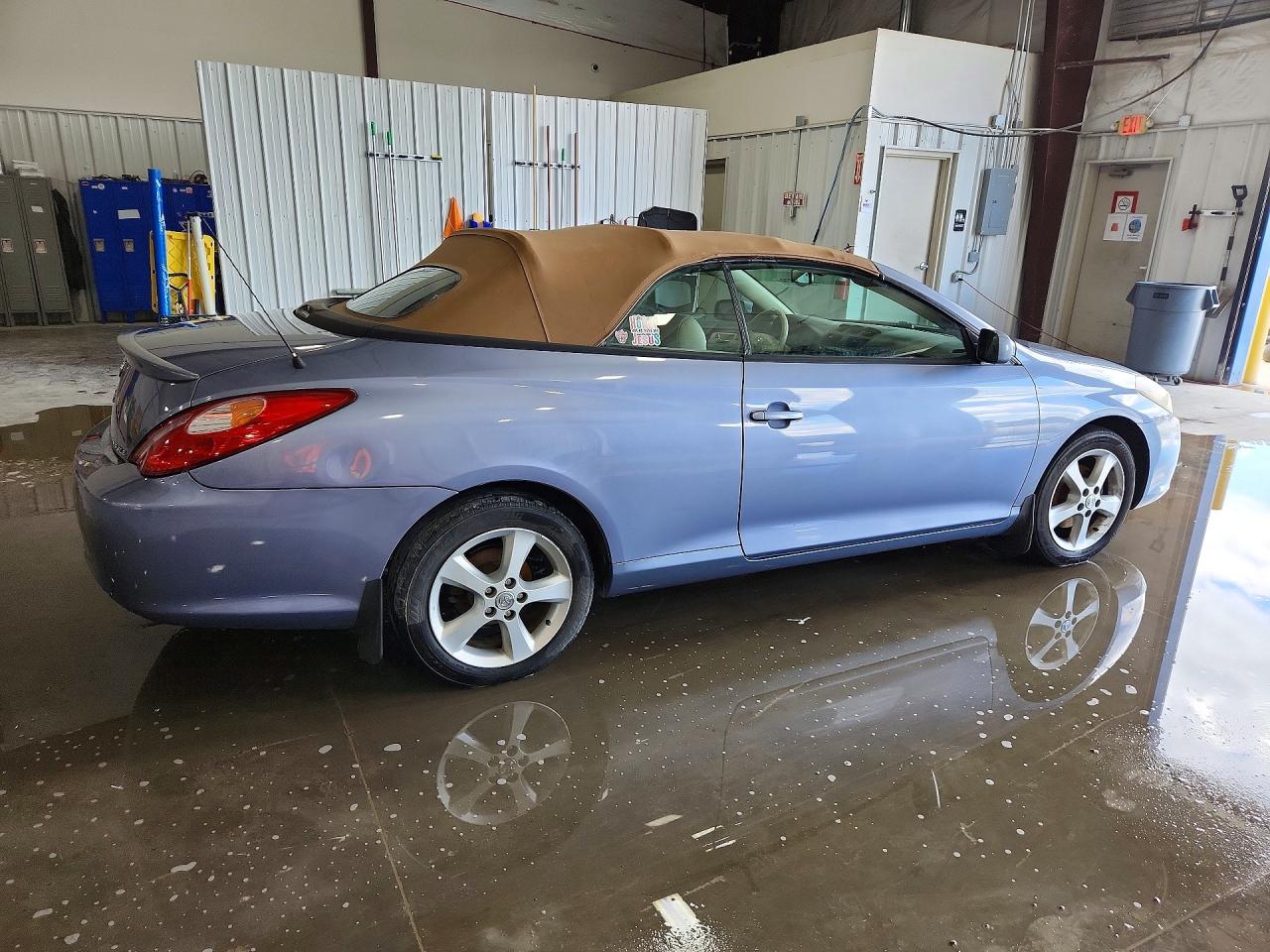 Toyota Camry Sle V6